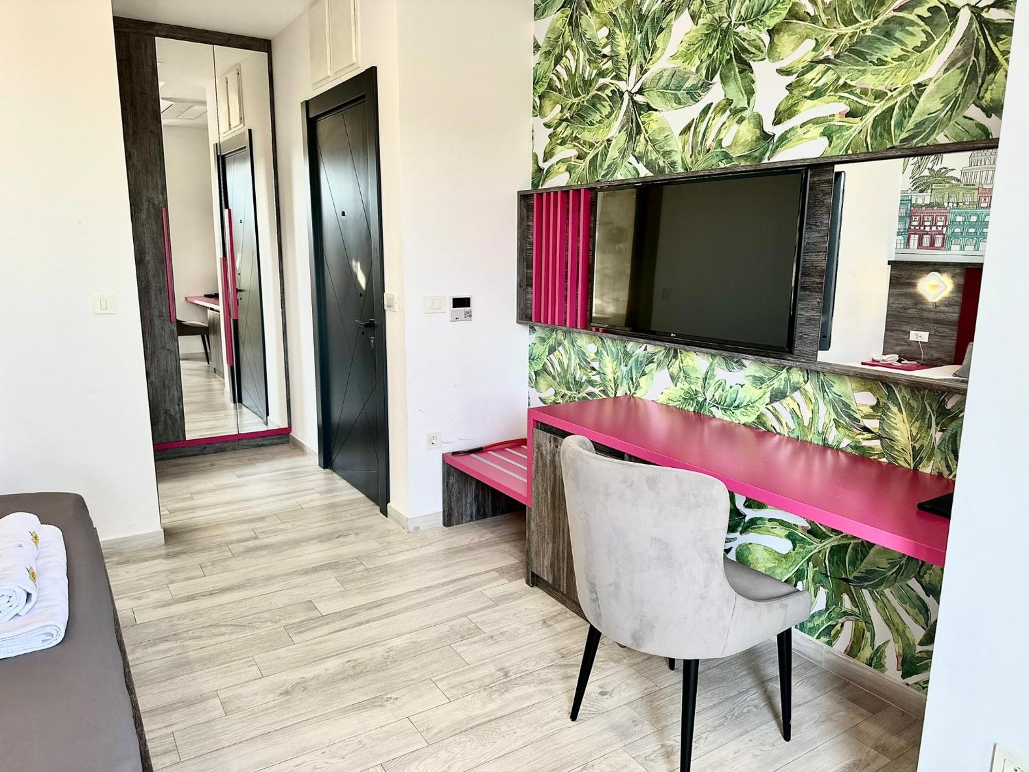 Hotel Del Medio Sutomore Εξωτερικό φωτογραφία