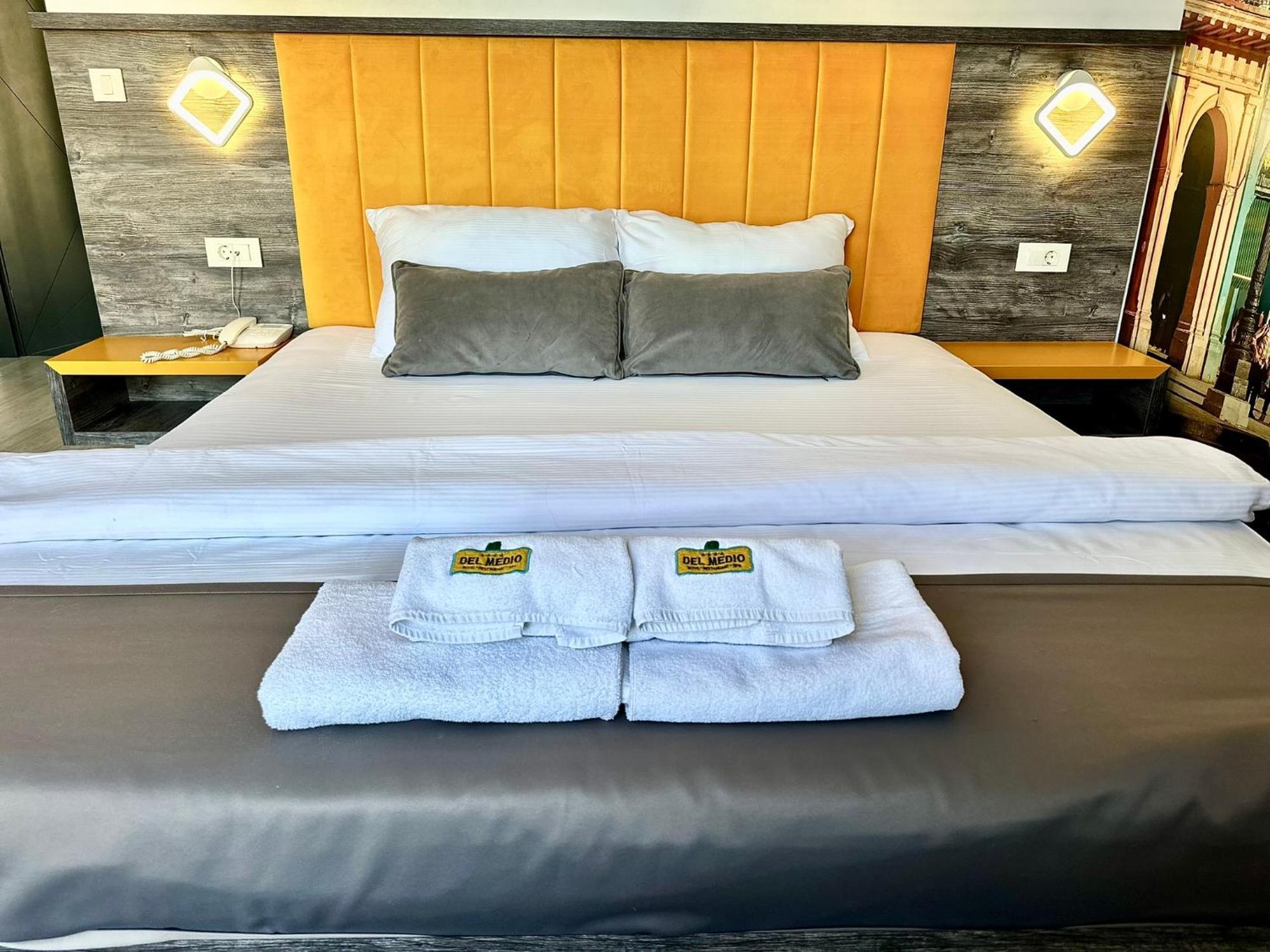 Hotel Del Medio Sutomore Εξωτερικό φωτογραφία